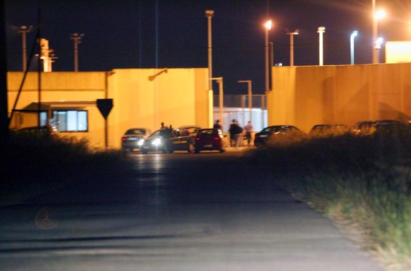 Brindisi, fuga di massa da Restinco: all’appello ne mancano 13 