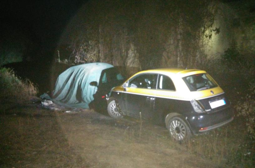 Due auto rubate ritrovate nelle campagne di Mesagne