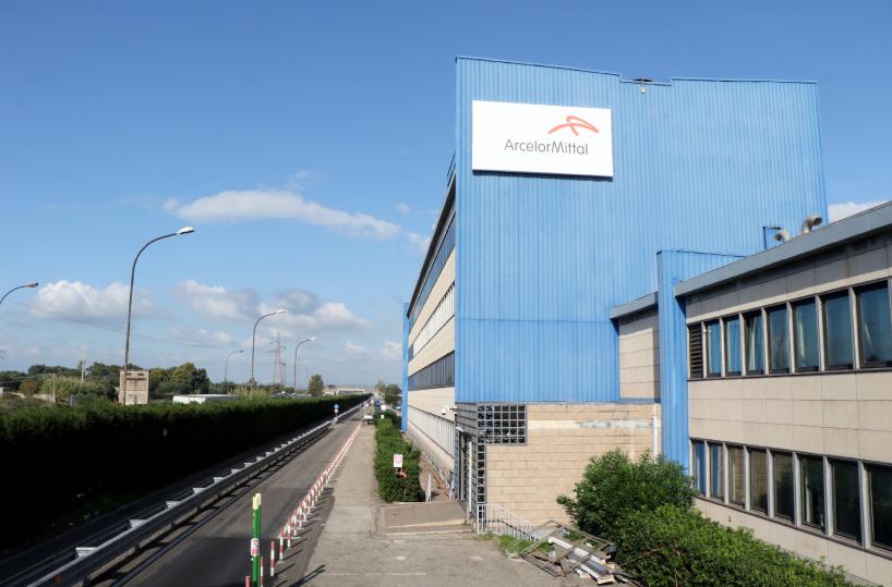 Taranto, ex Ilva, produzione ai minimi storici (e in 4mila a casa)