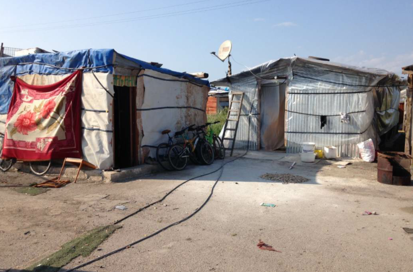 Rissa a Borgo Mezzanone, nel ghetto «comandano i ghanesi»