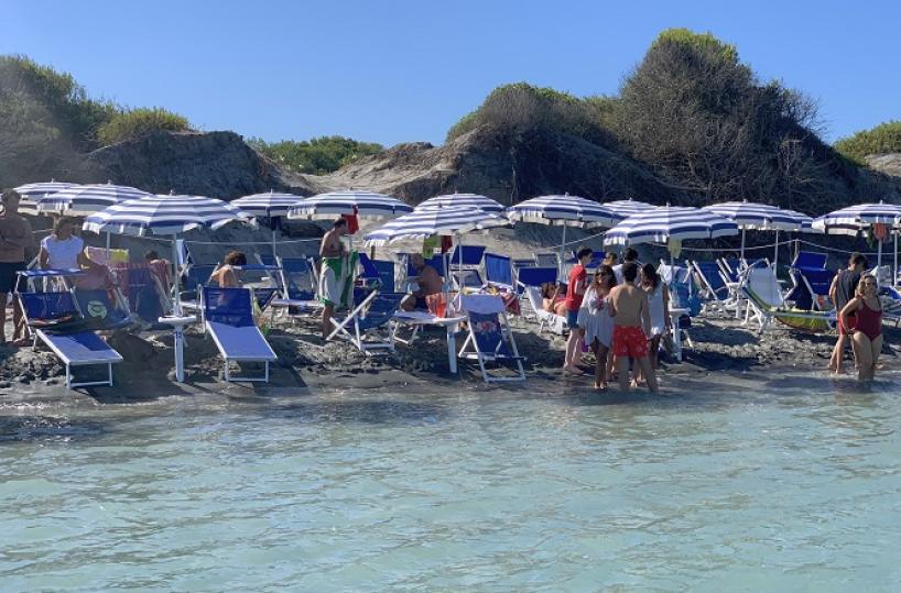 In spiaggia fatti più in là Puglia: linee anti-virus per questa estate al mare