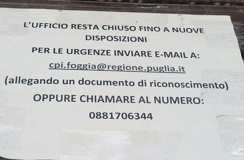 Centri impiego «barricati, colpa del Covid: non si entra