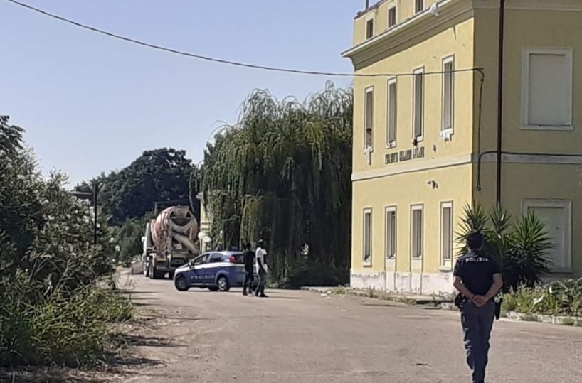 Ferrandina, Viaggio in barcone per rivedere il padre