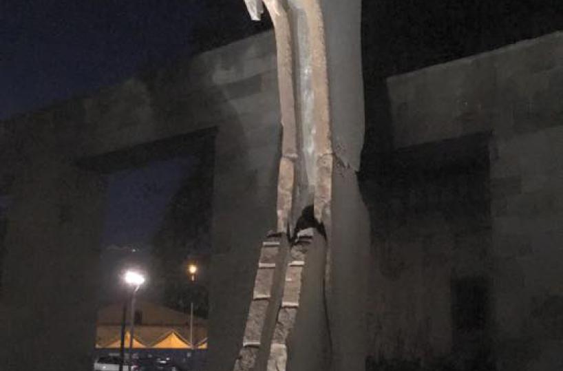 Metaponto, nel degrado il complesso scultoreo di Apollo e Dafne