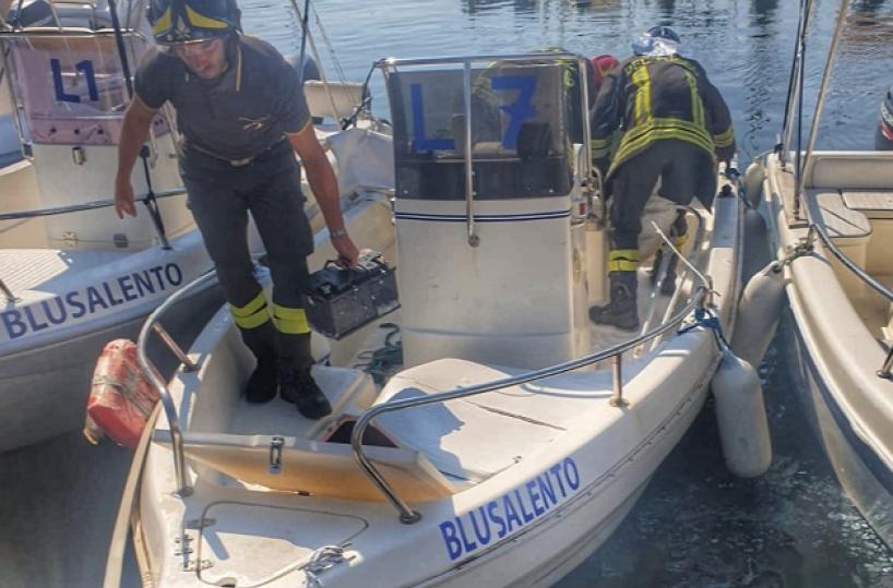 Leuca, fiamme dal motore della barca: 19enne ricoverato d'urgenza
