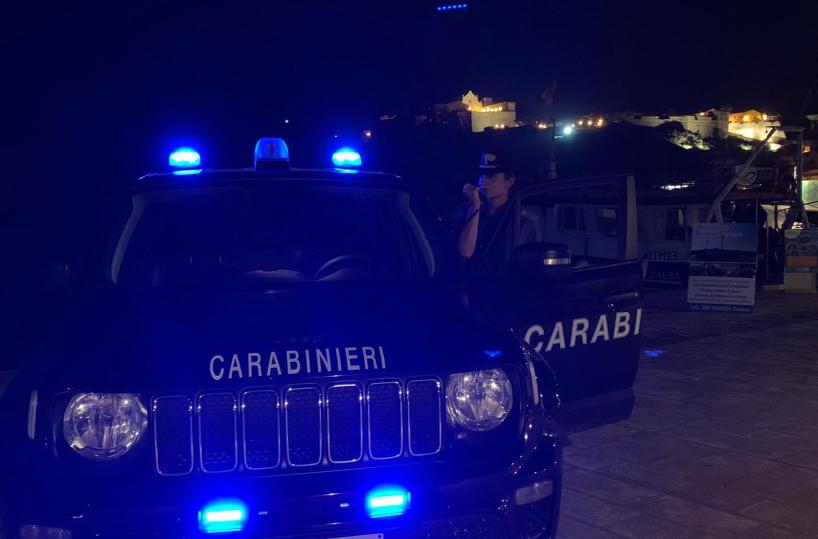 Movida selvaggia sul Gargano: droga e armi, nei bar niente mascherine, denunce e multe