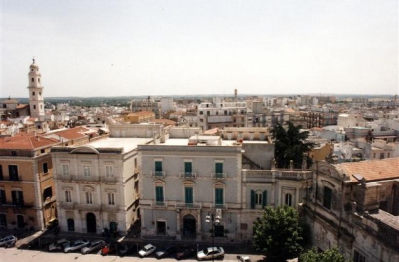 Ciclista investito a Gioia del Colle: caccia al pirata