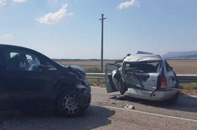 Carambola tra auto sulla Foggia-Manfredonia: feriti gli occupanti
