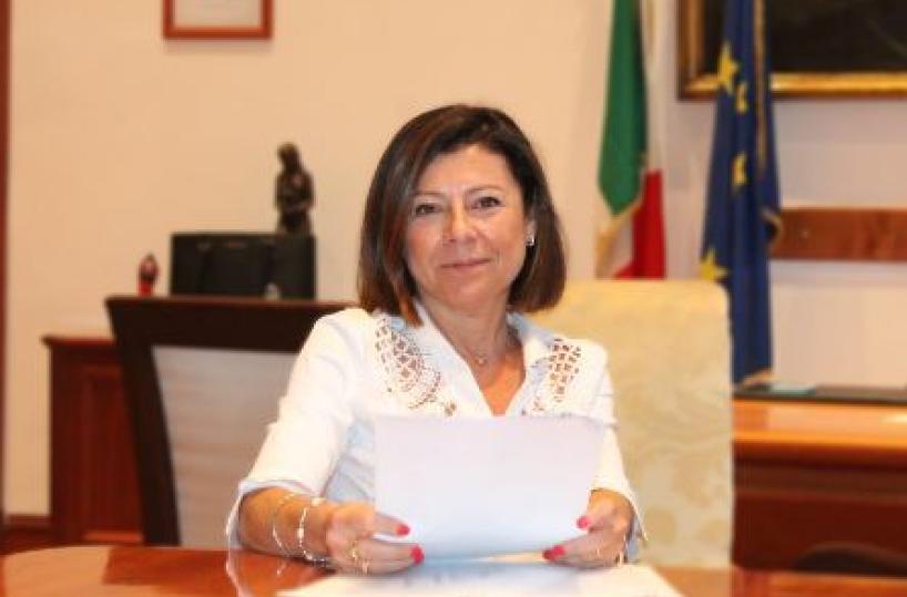 Rielezione presidente Cotrab,  ministra De Micheli: «Sono sgomenta. Mi impegno affinché sia rimosso» 