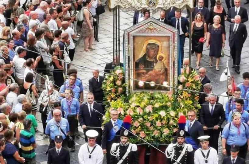 Manfredonia, festa patronale senza luminarie: annullata processione