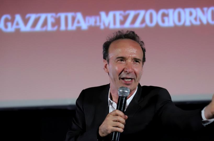 Benigni superstar al Bif&st di Bari  «Quando mi dissero di far lavorare Liz Taylor...» 