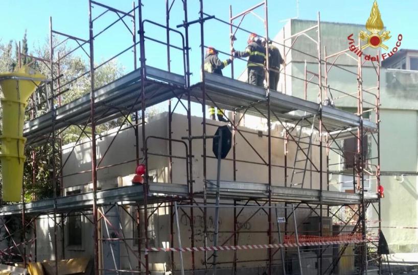 Il cantiere dopo il crollo verificatosi ieri