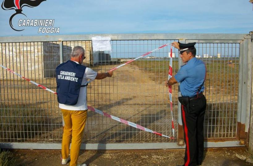 Rifiuti, sequestrate nel Foggiano 7 vasche usate come discarica: piene di fanghi 