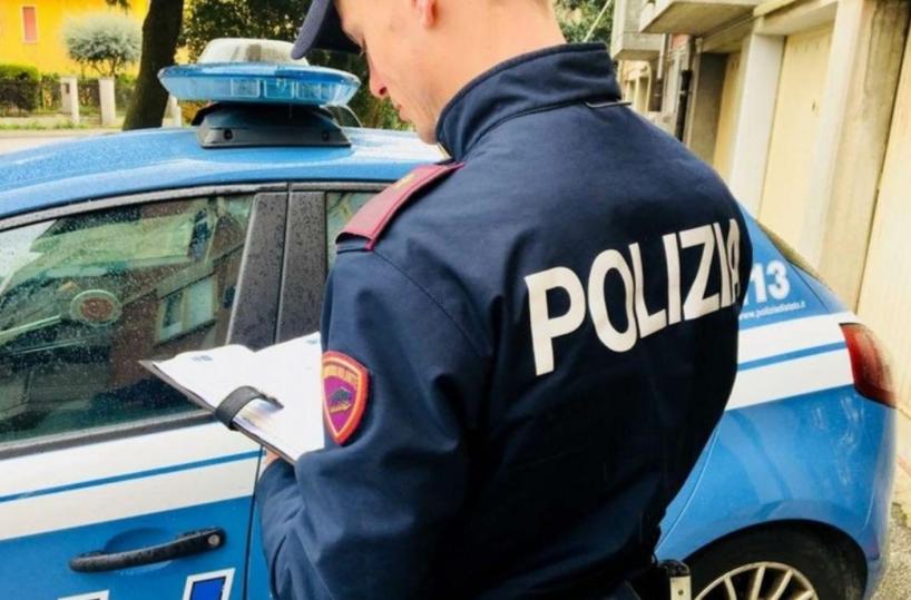 Barletta, rapinarono e pestarono un ragazzo in sottopassaggio stazione: 2 arresti