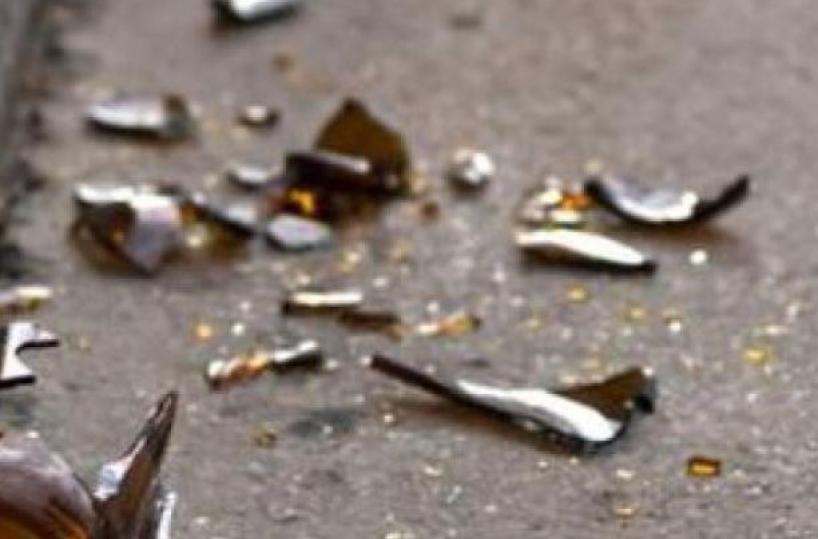 Foggia, 17enne ferisce cognato con cocci di bottiglia dopo litigio: denunciato
