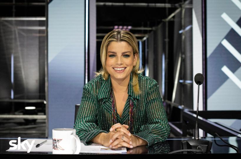 Torna X Factor con Emma in giuria, ma niente abbracci 