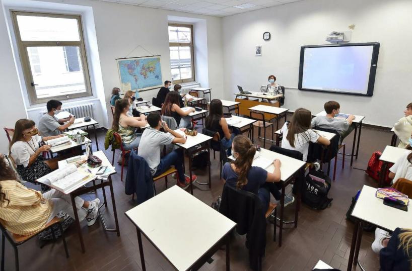 Puglia, con la mobilità rientrano 480 docenti