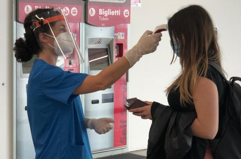 Coronavirus in Italia, boom di contagi (+ 1907) e altre 10 vittime in 24 h: solo la Basilicata covid free