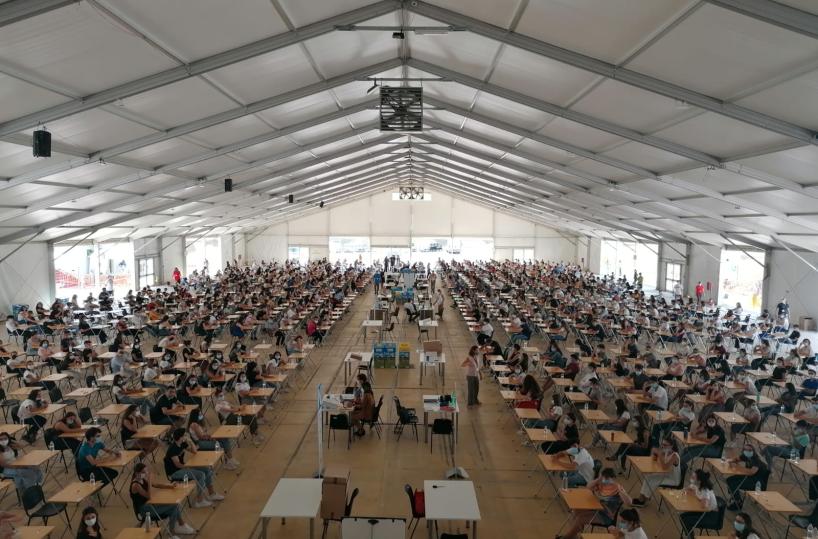 Lecce, test di Medicina, dopo l’esposto i candidati sfilano in Questura