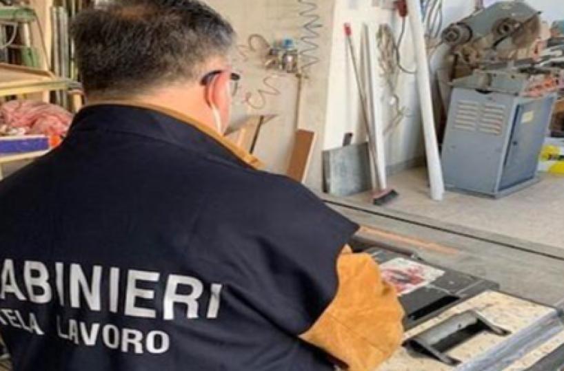 Lecce, blitz in 11 aziende: irregolari 36 operai su 49