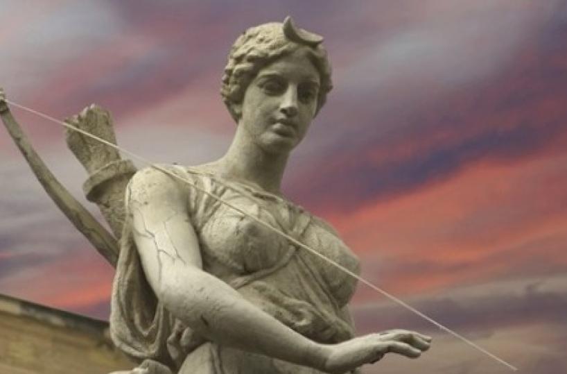 Se a scuola cade l'occhio sulle nudità di Artemide