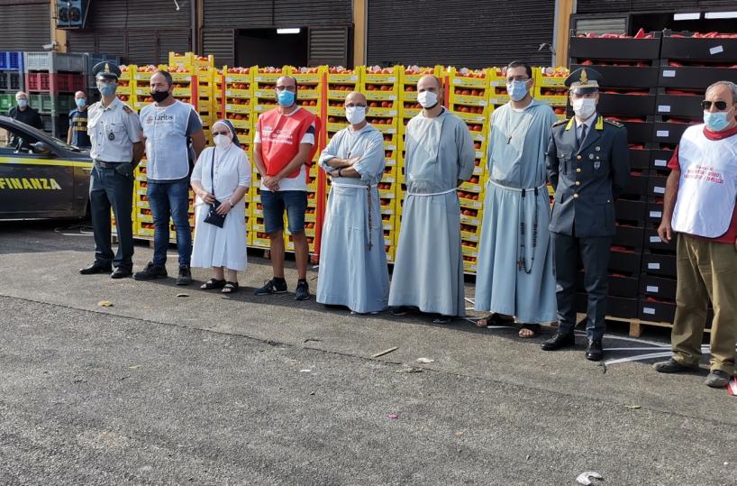 Molfetta, 20 tonnellate ortaggi sequestrati e donati a Enti caritatevoli: provenivano dall'Albania  e circolavano come italiani 