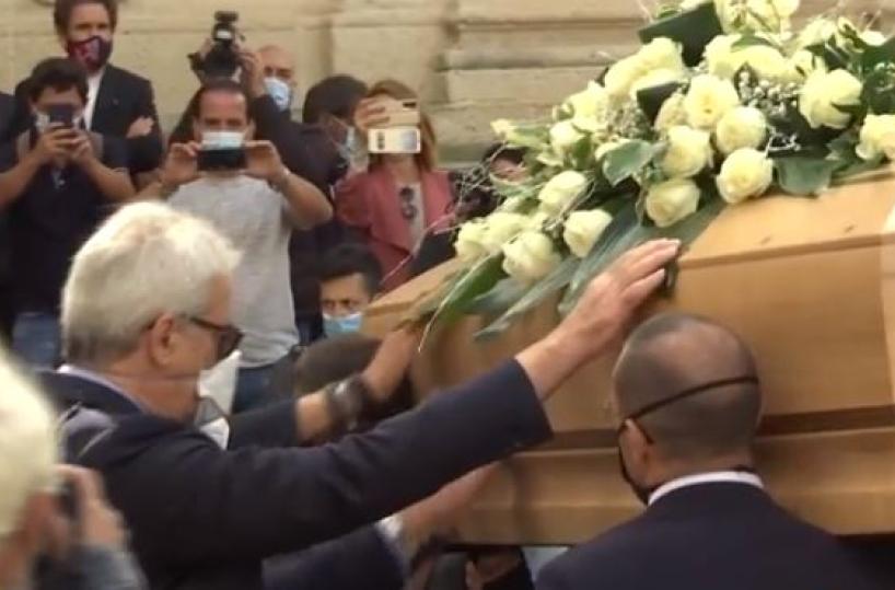 Lecce, oggi i funerali separati dei fidanzatini uccisi