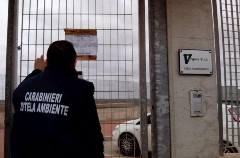 Taranto, cattivi odori da discarica: tutti assolti, ma è polemica