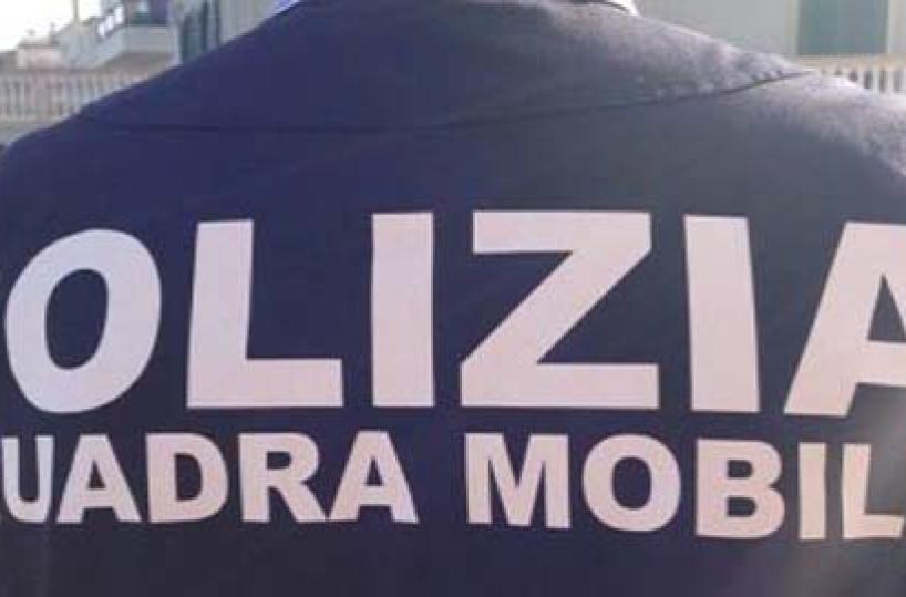 Taranto, perseguitata e palpeggiata dal vicino di casa: arrestato 52enne