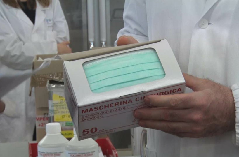 Coronavirus, cosa dice il nuovo Dpcm: obbligo tamponi anche da Uk e Olanda