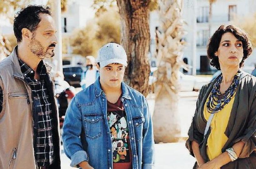  «Upside Down», un pugno ai pregiudizi: il set sbarca a Mola e a Trani