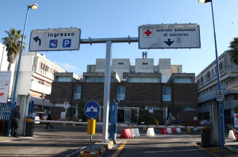 Copertino, proteste in ospedale: «Cibo immangiabile»