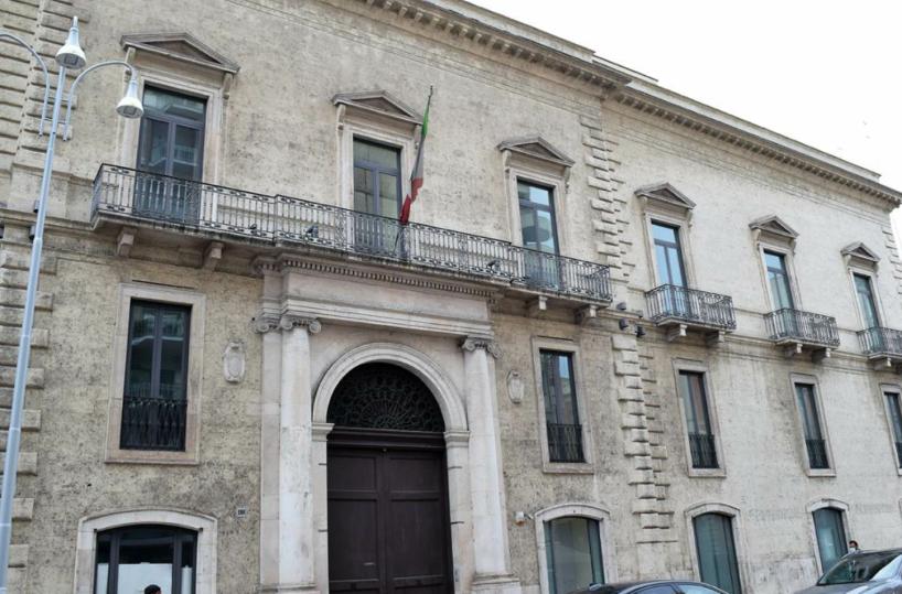 Bari, l'immobile da 20 milioni comprato per fare un favore alla BpB