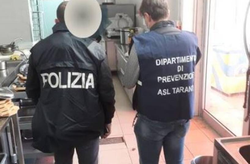 Taranto, alimenti in pessimo stato: chiuso ristorante cinese