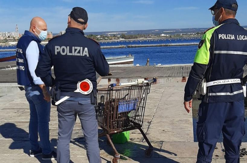 Taranto, prodotti ittici senza tracciabilità: sequestrati 60 kg e due persone denunciate 