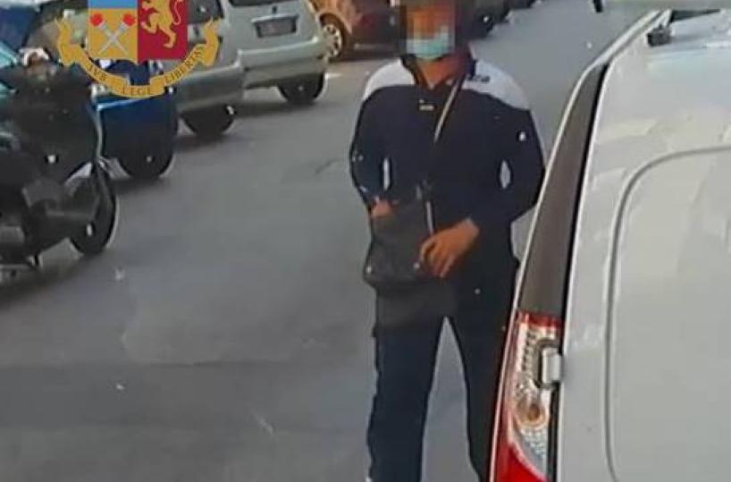 Taranto, rapina dipendente di azienda slot machine: 2 arresti