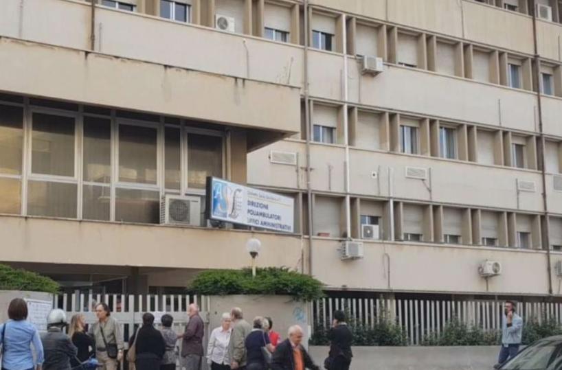 Asl Brindisi, medico positivo al Covid: chiusi ambulatori