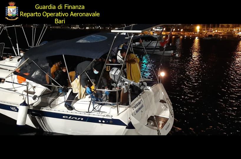 Otranto, migrante picchiapoliziotti: finisce in cella
