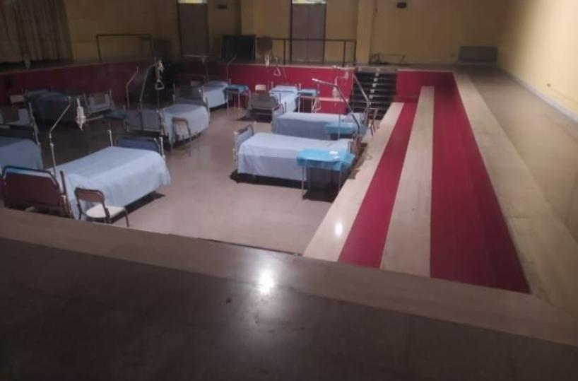 Covid a Bitonto, foto di un set in una scuola spacciata per reparto, il sindaco: «Basta fake news»