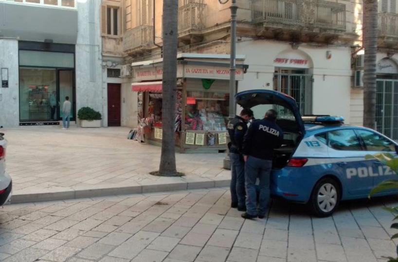 Brindisi, torna l'incubo «spaccate»: colpiti due negozi in pochi minuti
