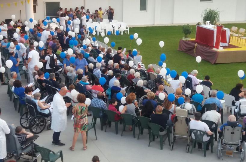 Michele, il terapista  ipovedente che lavora con i disabili da remoto