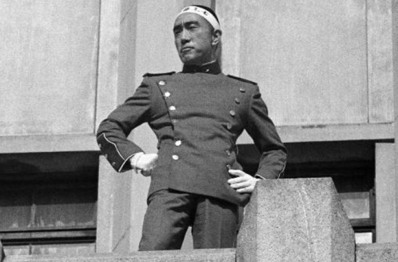 Mishima, una vita ribelle tra letteratura, bellezza e patriottismo