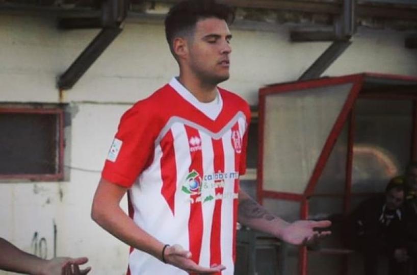 Bari calcio, un mese di stop causa Covid 19 per Minelli 