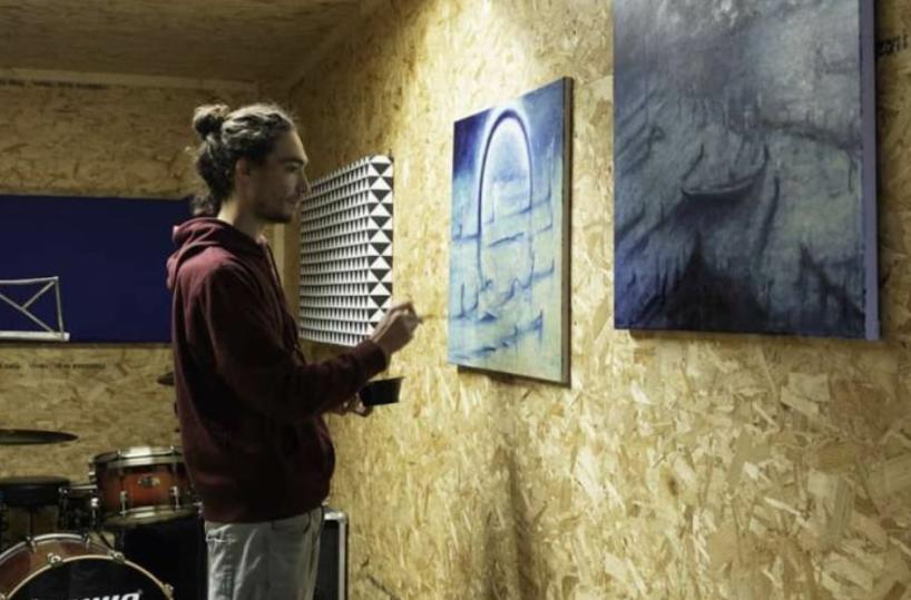 Notaristefano, il giovane creativo di Massafra fa vibrare la sua arte ad Amsterdam