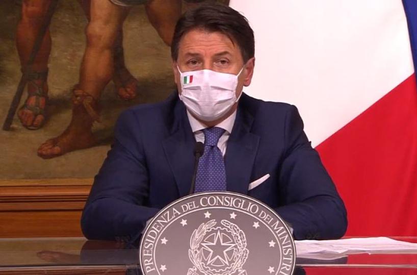 Covid, nuovo Dpcm: stop spostamenti tra Comuni a Natale,  Santo Stefano e Capodanno:  a scuola dal 7 gennaio