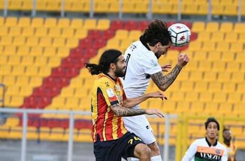 Lecce calcio, finisce 2-2 il big match al Via del Mare