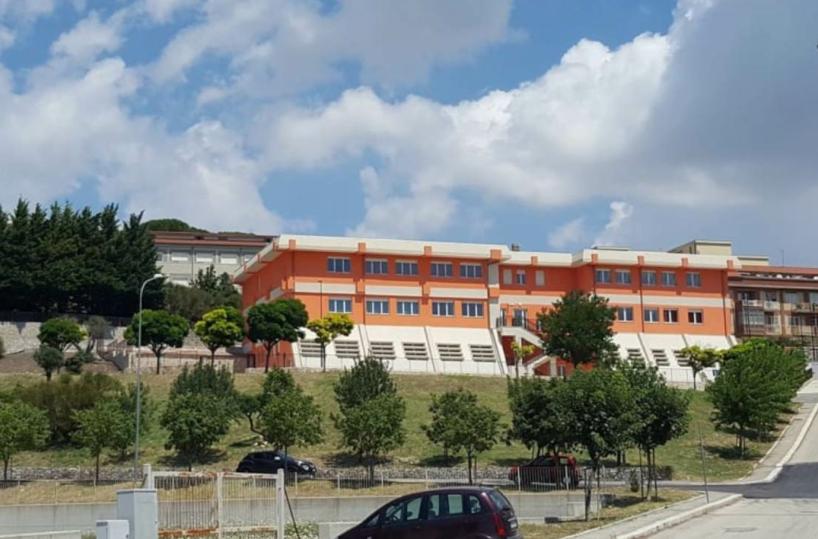 «Scambi di favori con la politica»: GdF in Regione, nel mirino i permessi di una rsa a Foggia