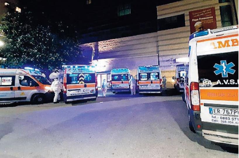Andria, nuova ordinanza con restrizioni per frenare i contagi: orari rigidi fino all'Epifania