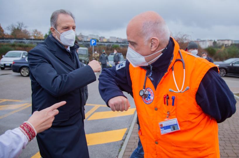 Covid, l'appello di Bardi: «in Basilicata 16 ricoverati, 15 non vaccinati»