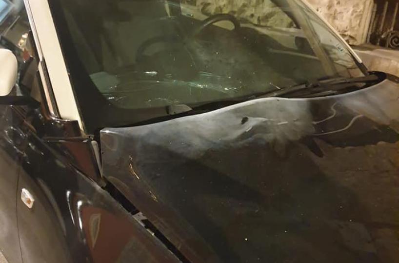 Bari, assembramenti zona Umbertina: petardo danneggia auto in sosta